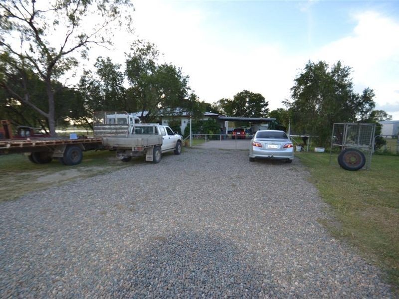 102 Ferguson Road, Bowen QLD 4805