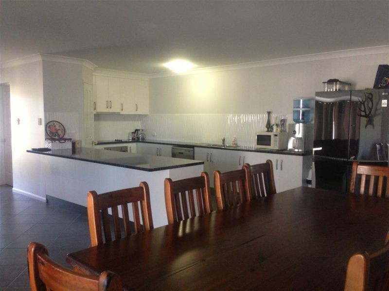 3 Lemon Grove, Bowen QLD 4805