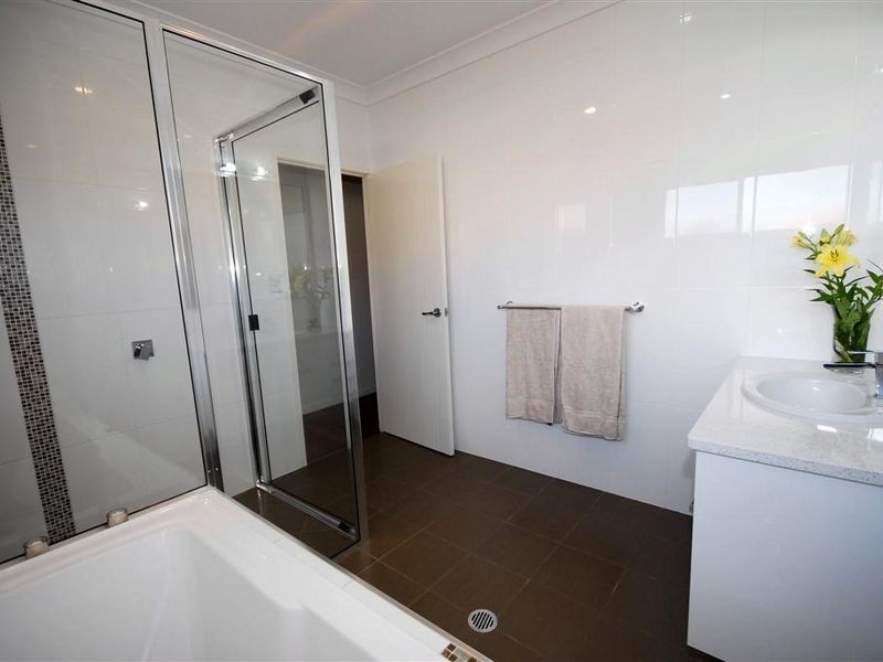 21 Banksia Street, Bowen QLD 4805