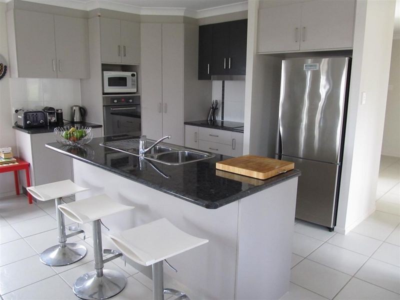 16 Sunshine Court, Bowen QLD 4805