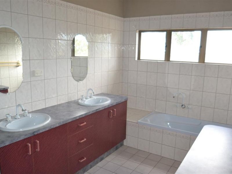 25132 Bruce Highway, Gumlu QLD 4805