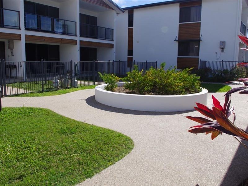 2/74a Powell Street, Bowen QLD 4805