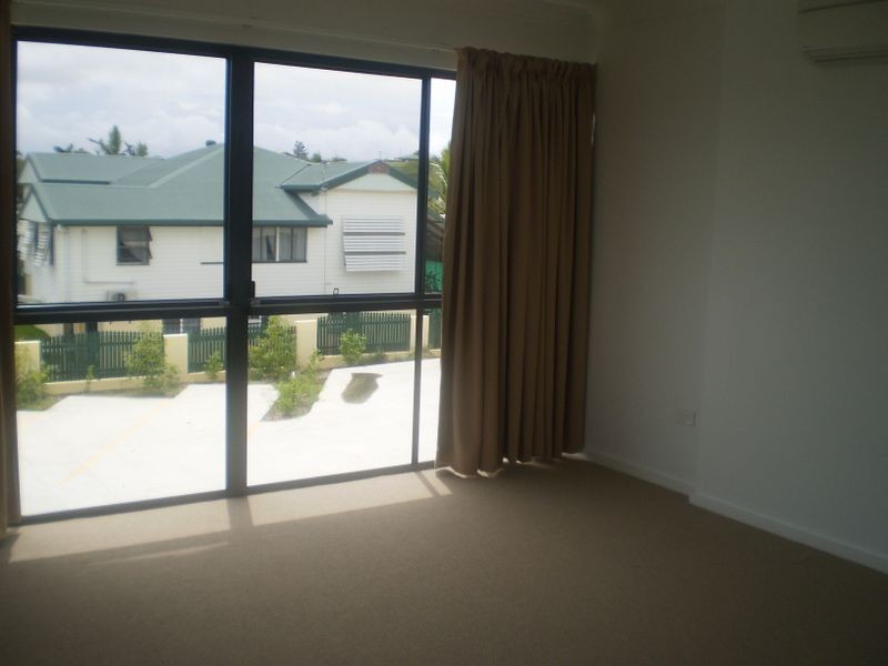 2/74a Powell Street, Bowen QLD 4805