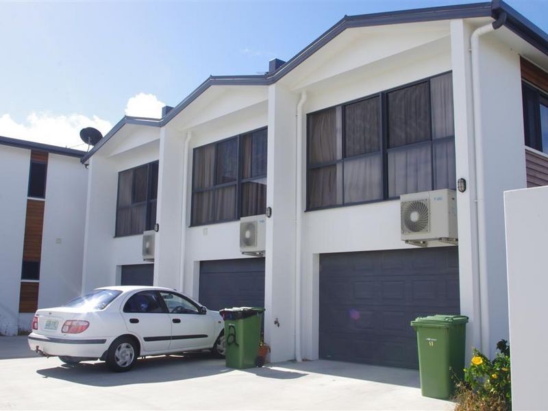 2/74a Powell Street, Bowen QLD 4805