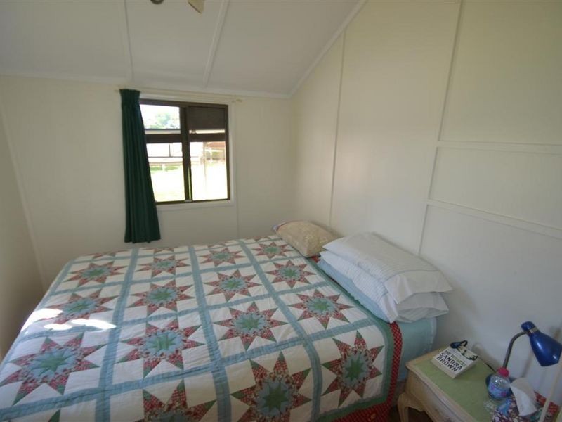 4 Belgravia Road, Bowen QLD 4805