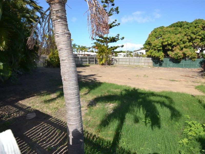 41 Sinclair Street, Bowen QLD 4805