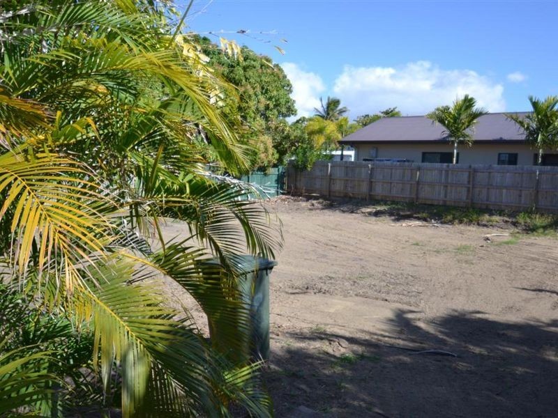 41 Sinclair Street, Bowen QLD 4805