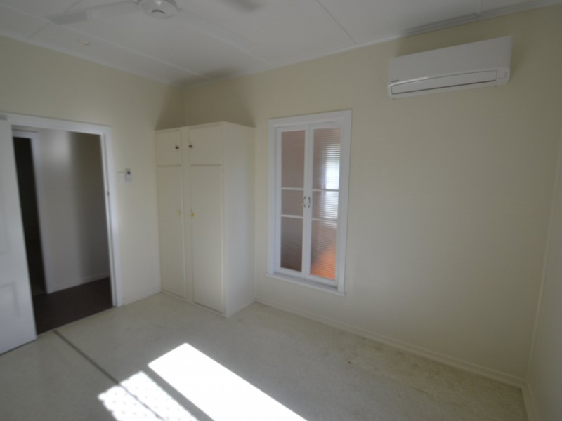 35 Livingstone Street, Bowen QLD 4805
