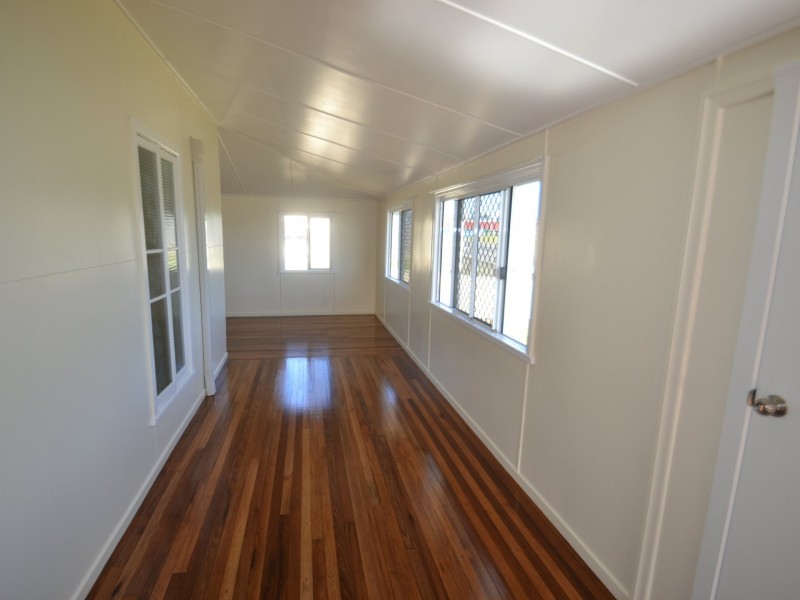 35 Livingstone Street, Bowen QLD 4805