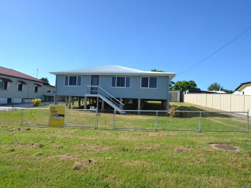 35 Livingstone Street, Bowen QLD 4805