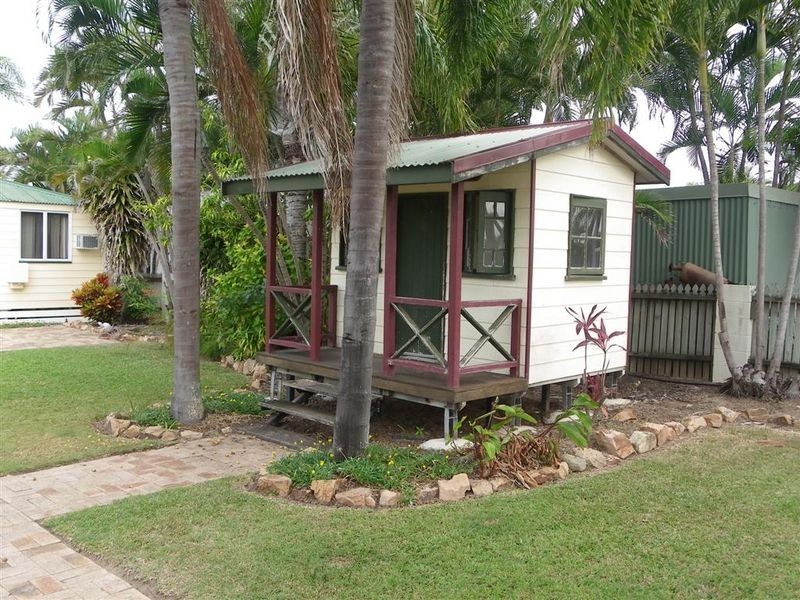 11 Thomas Street, Bowen QLD 4805