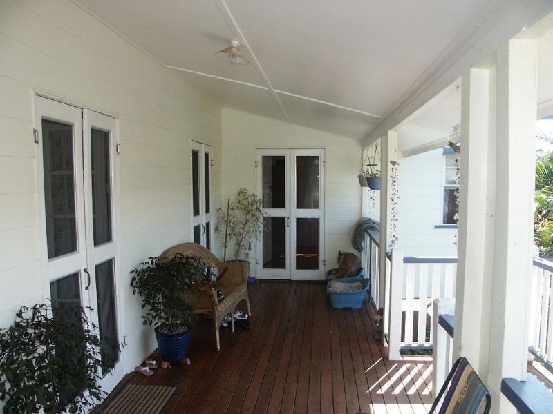 27 Elphinstone Street, Bowen QLD 4805