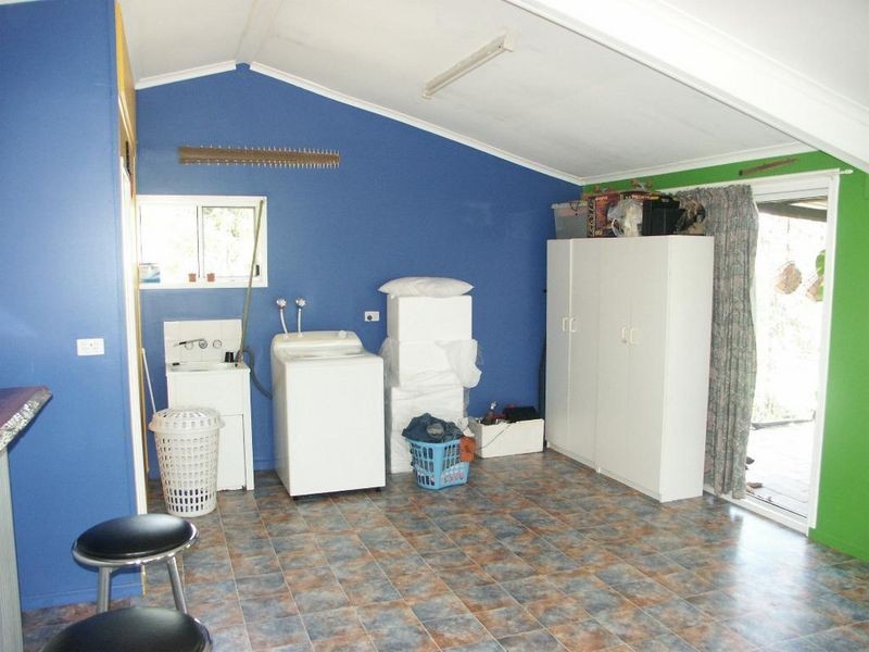 27 Elphinstone Street, Bowen QLD 4805