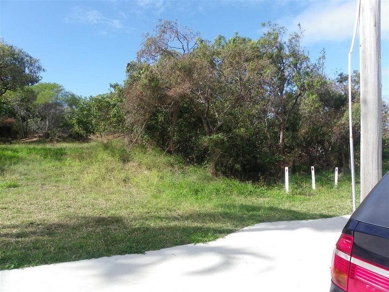 22 Rose Bay Road, Bowen QLD 4805