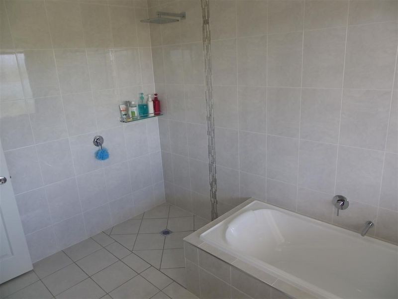 129 Inveroona Road, Bowen QLD 4805