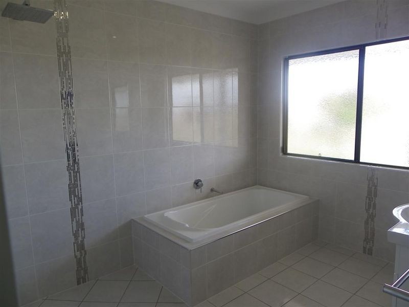 129 Inveroona Road, Bowen QLD 4805