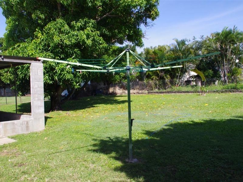 7 Queens Road, Bowen QLD 4805