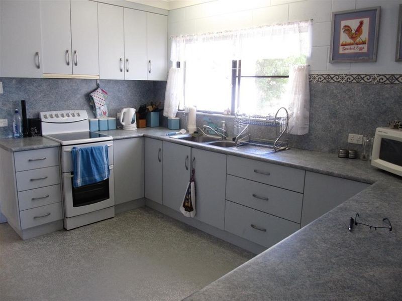 1991 Collinsville Road, Bowen QLD 4805