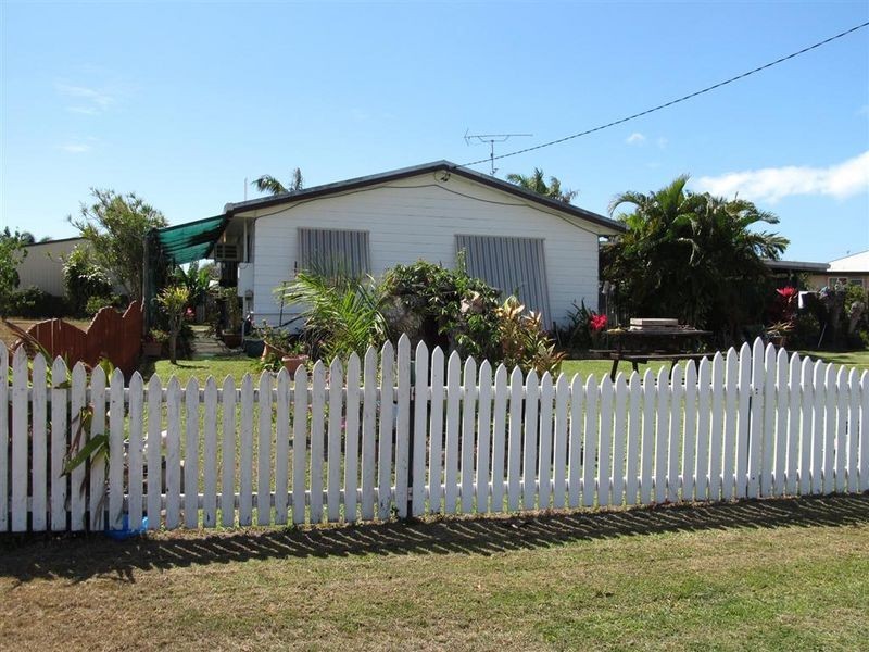 4 Gloucester Street, Bowen QLD 4805
