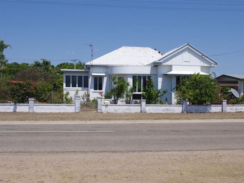 61 The Esplanade, Bowen QLD 4805