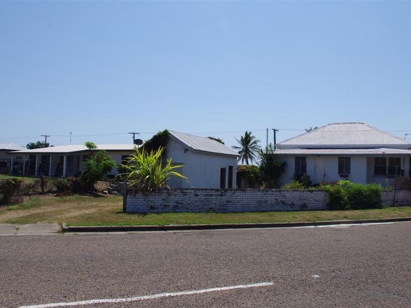 61 The Esplanade, Bowen QLD 4805