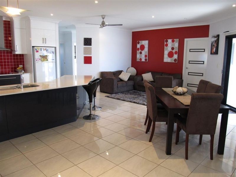 18 Reynolds Street, Bowen QLD 4805