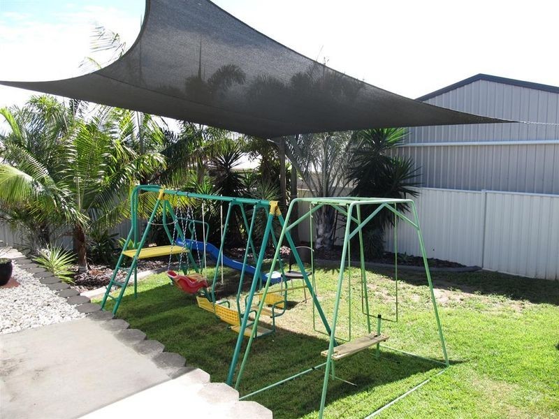 18 Reynolds Street, Bowen QLD 4805