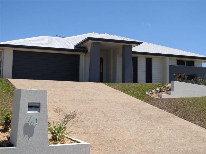 11 Silk Road, Bowen QLD 4805
