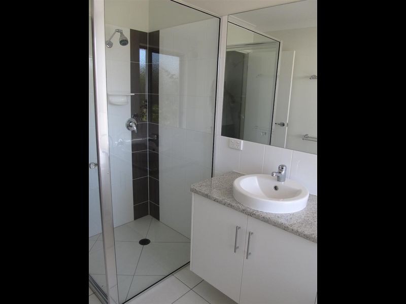 11 Silk Road, Bowen QLD 4805