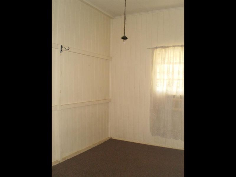 104 Powell Street, Bowen QLD 4805