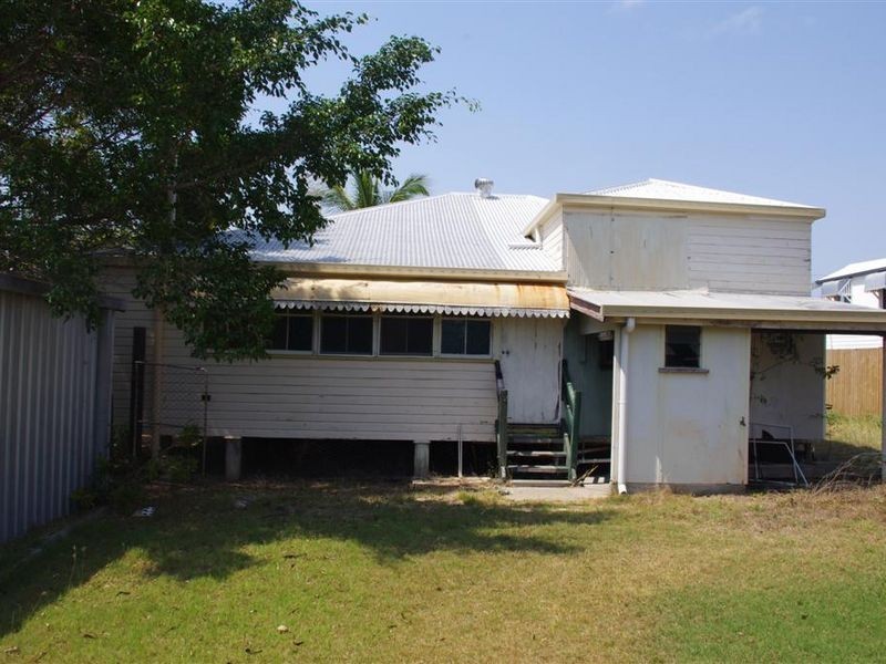 104 Powell Street, Bowen QLD 4805