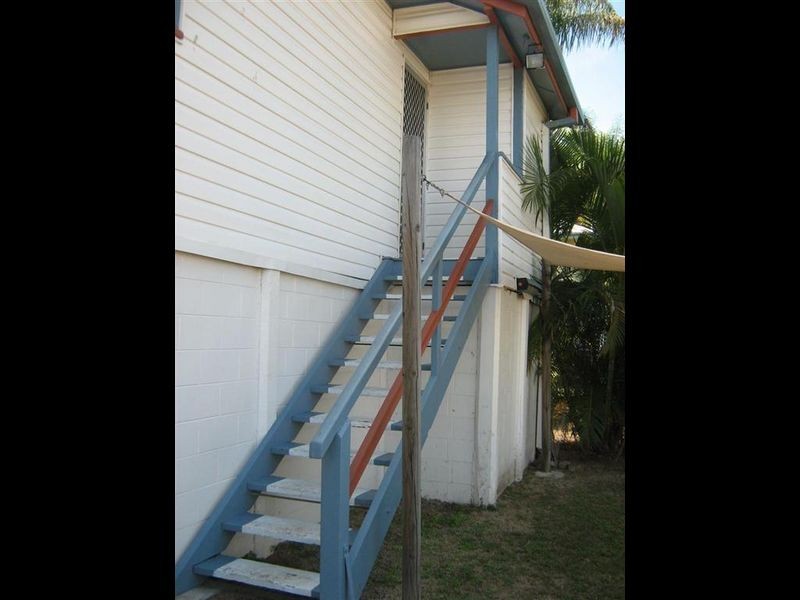 15 Russell Street, Bowen QLD 4805