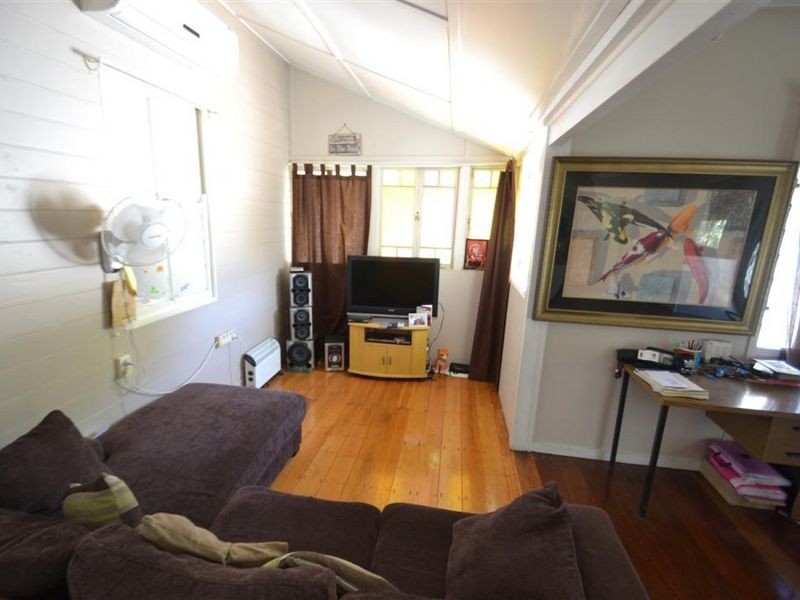 37 Sinclair Street, Bowen QLD 4805