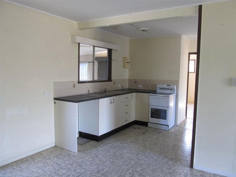 17 Marshall Street, Bowen QLD 4805