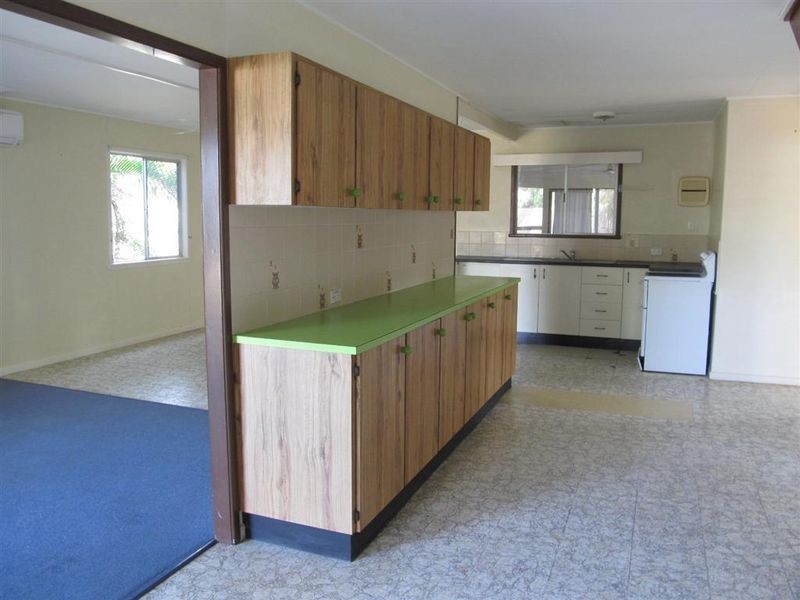 17 Marshall Street, Bowen QLD 4805