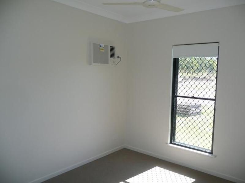 37 Seabreeze Crescent, Bowen QLD 4805