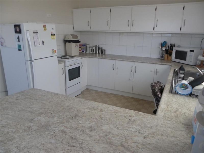 9 Rodney Street, Bowen QLD 4805