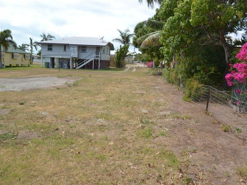 20 Kennedy Street, Bowen QLD 4805