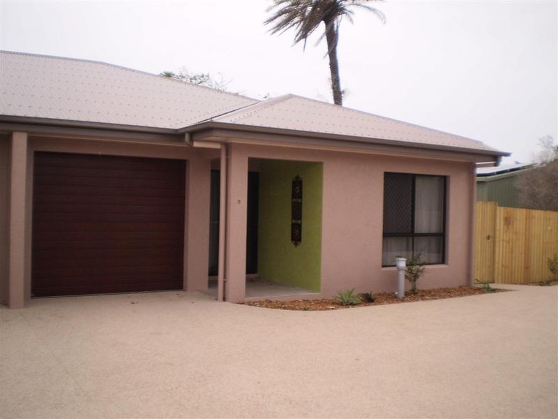 1/11 Kennedy Street, Bowen QLD 4805