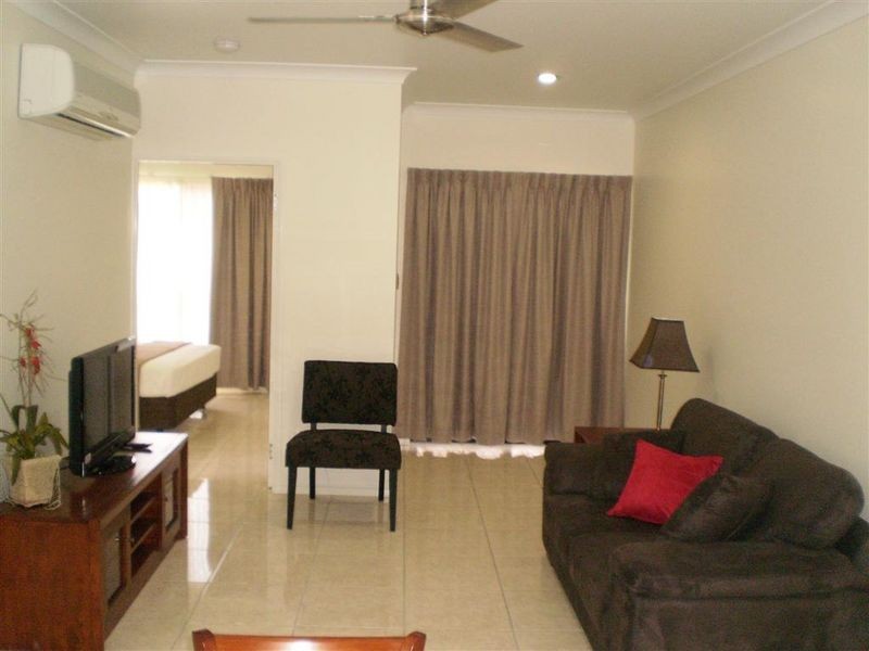 1/11 Kennedy Street, Bowen QLD 4805