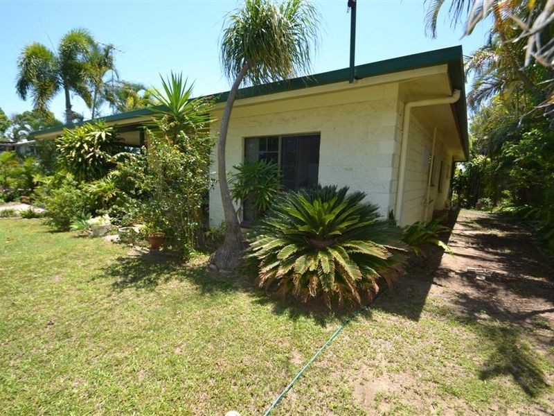 19 Field Street, Bowen QLD 4805