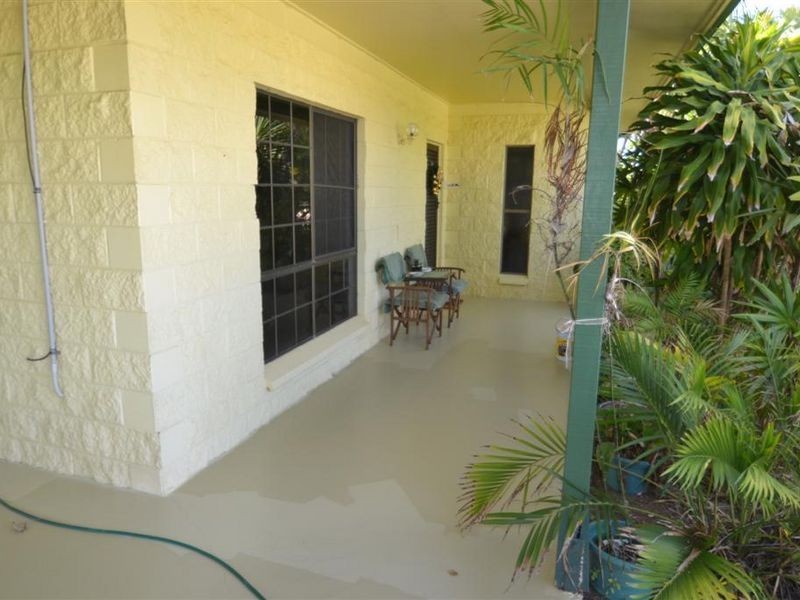 19 Field Street, Bowen QLD 4805