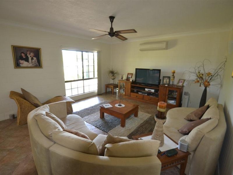 19 Field Street, Bowen QLD 4805