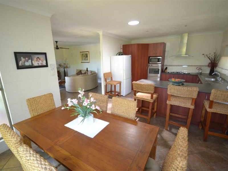 19 Field Street, Bowen QLD 4805