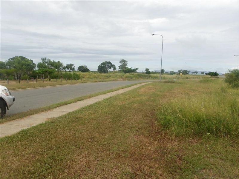 55 Marine Parade, Bowen QLD 4805