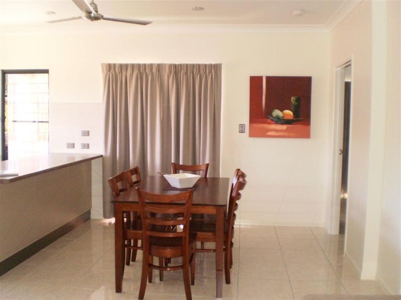 5/11 Kennedy Street, Bowen QLD 4805