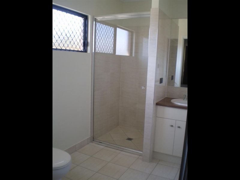 5/11 Kennedy Street, Bowen QLD 4805