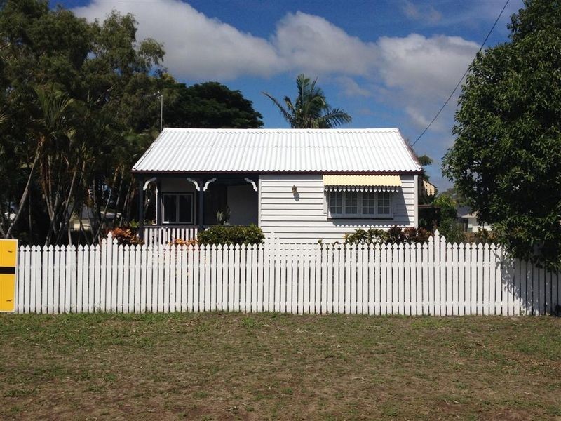 7 Gilbert Street, Bowen QLD 4805