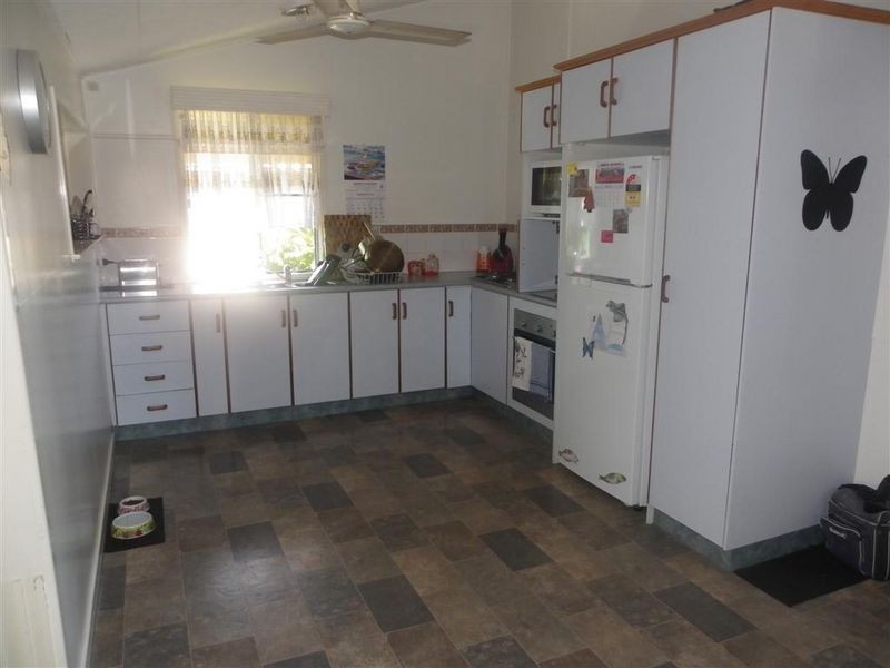 7 Gilbert Street, Bowen QLD 4805