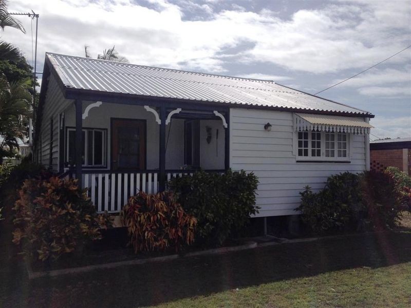 7 Gilbert Street, Bowen QLD 4805